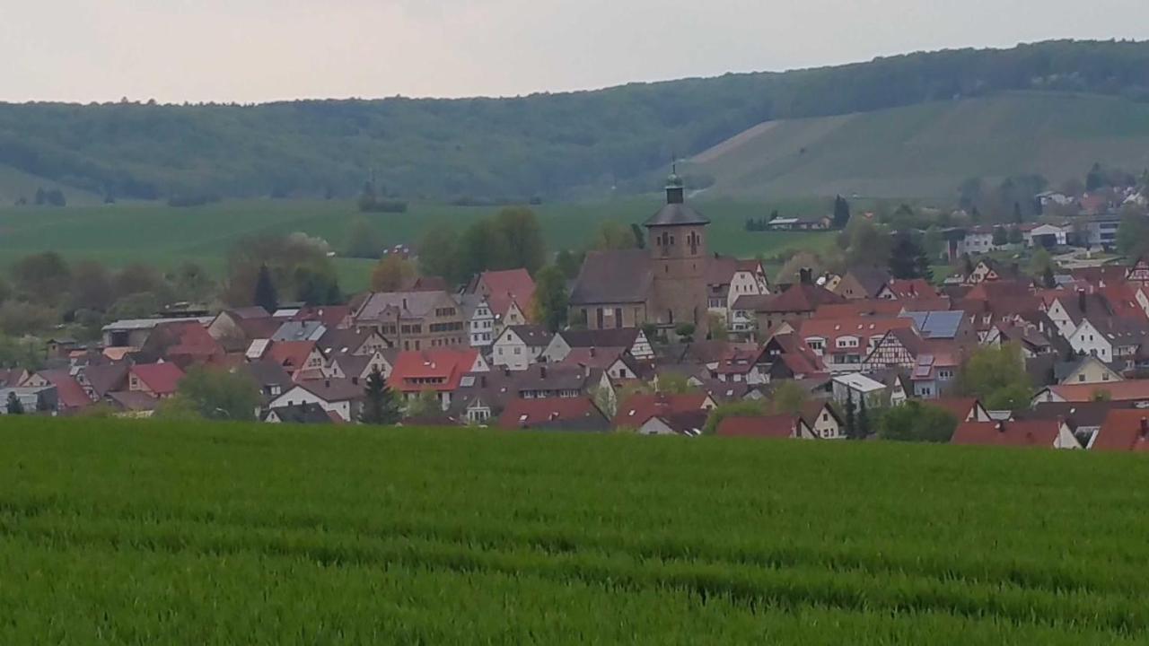 אברשטאדט Weinlodge Am Geissberg מראה חיצוני תמונה